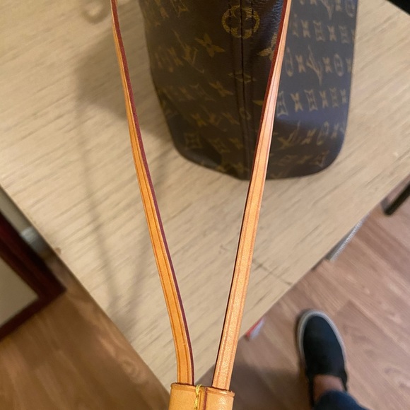 ❌SOLD❌ Louis Vuitton Neverfull MM - Picture 13 of 13